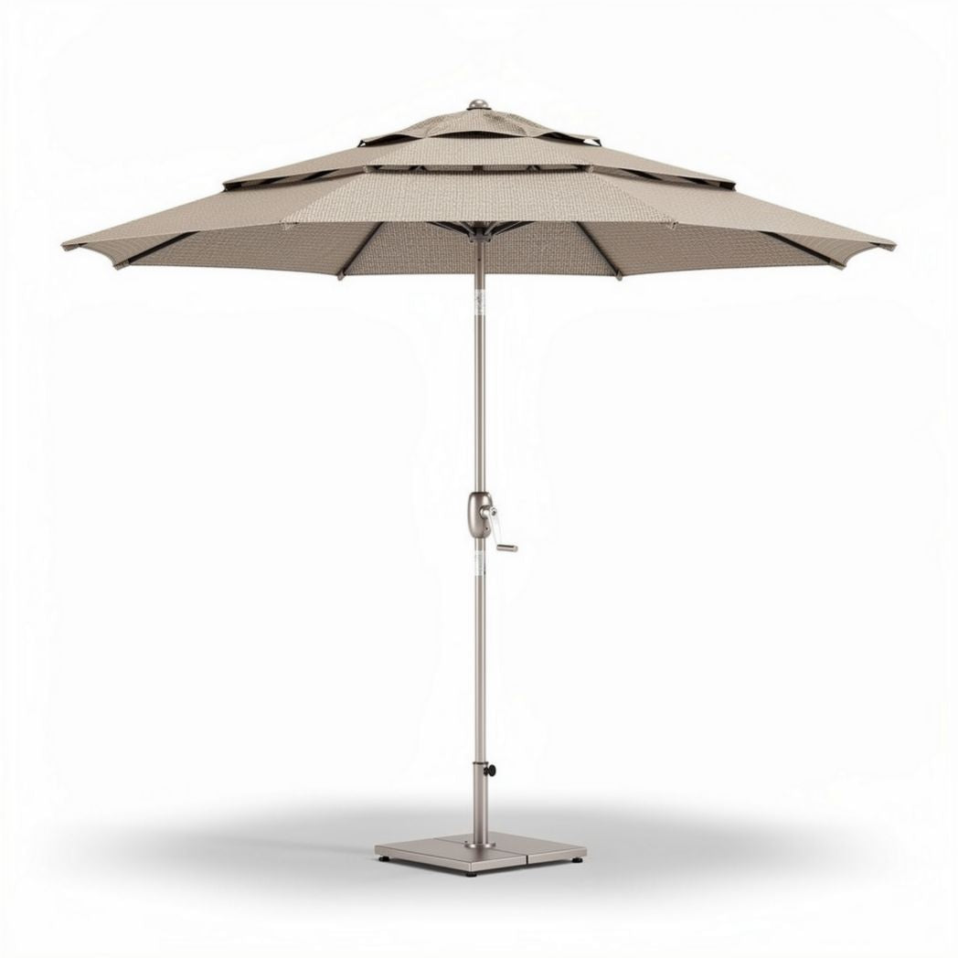 Sonnenschirm aus robustem polyester in beige mit einem Durchmesser von 250 cm